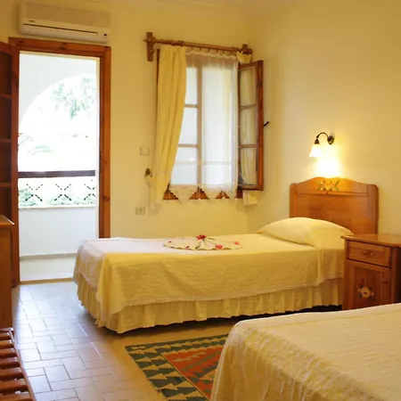 Hotel Toloman 2*